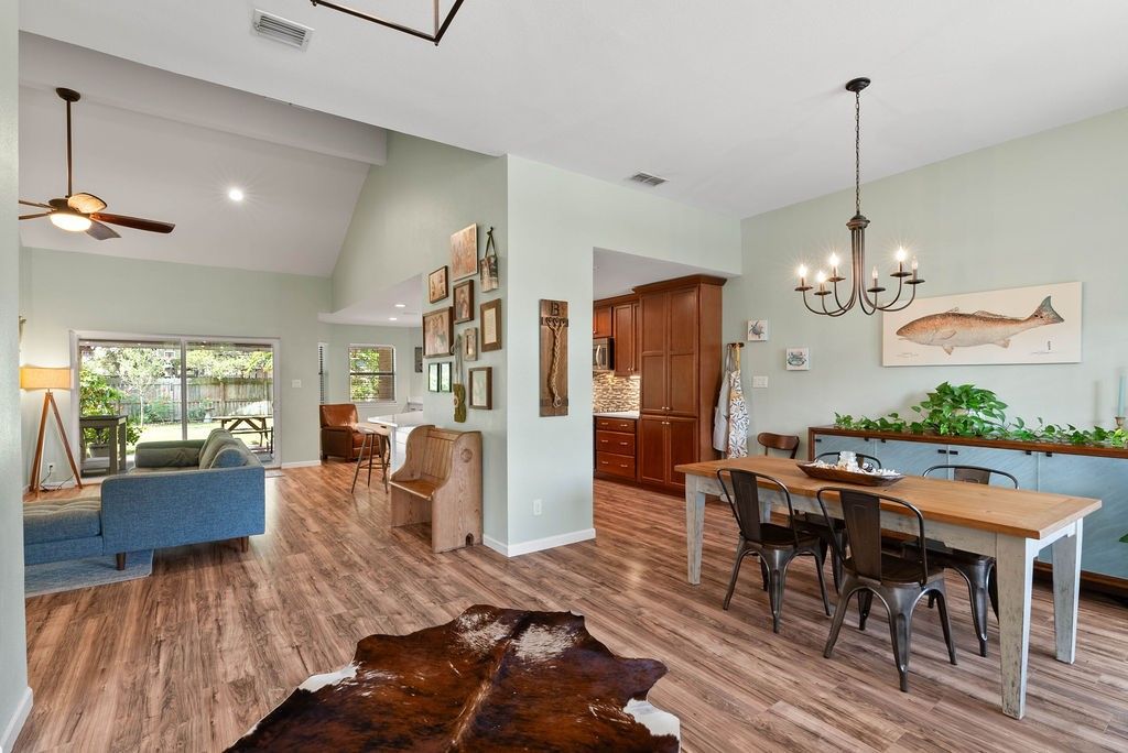 112 Poquito Dr, Rockport, TX 78382 — photo 4