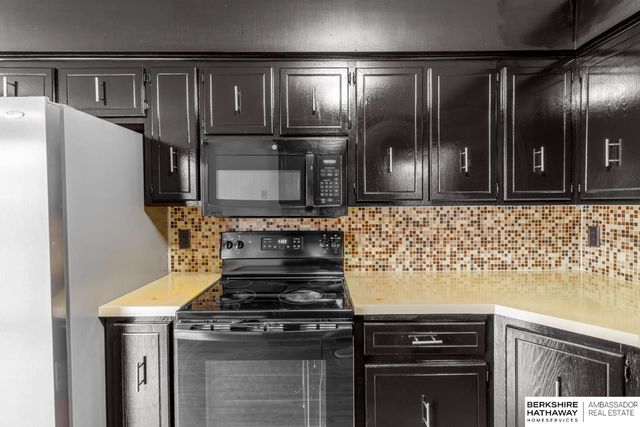 11713 Sprague Circle, Omaha, NE 68164