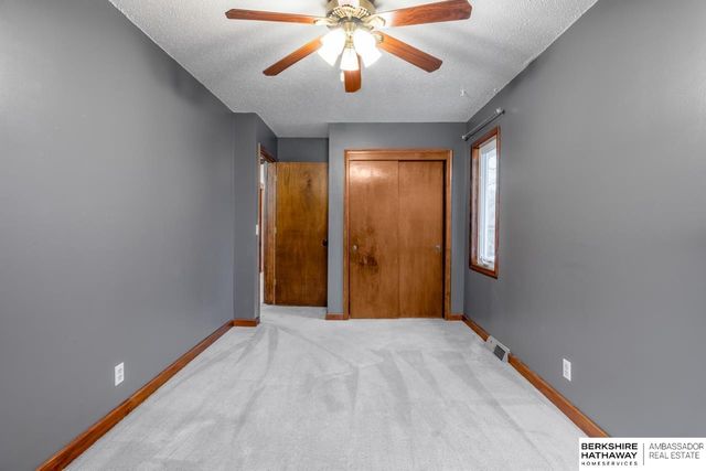 11713 Sprague Circle, Omaha, NE 68164