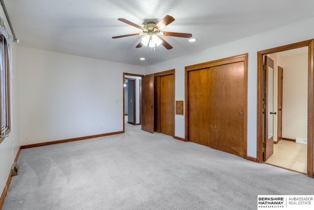 11713 Sprague Circle, Omaha, NE 68164