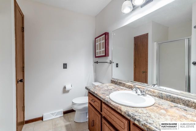 11713 Sprague Circle, Omaha, NE 68164