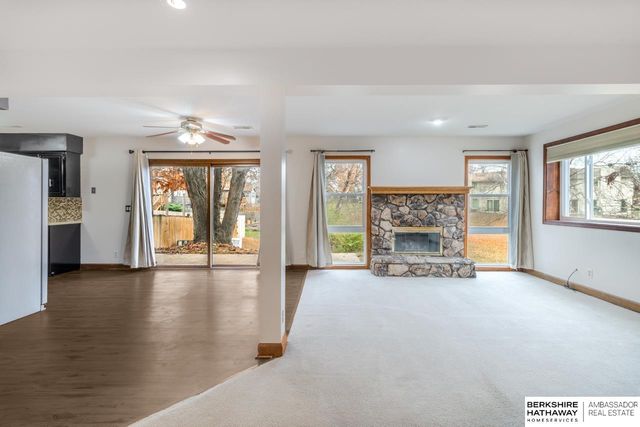 11713 Sprague Circle, Omaha, NE 68164