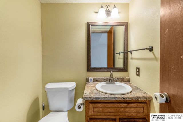 11713 Sprague Circle, Omaha, NE 68164