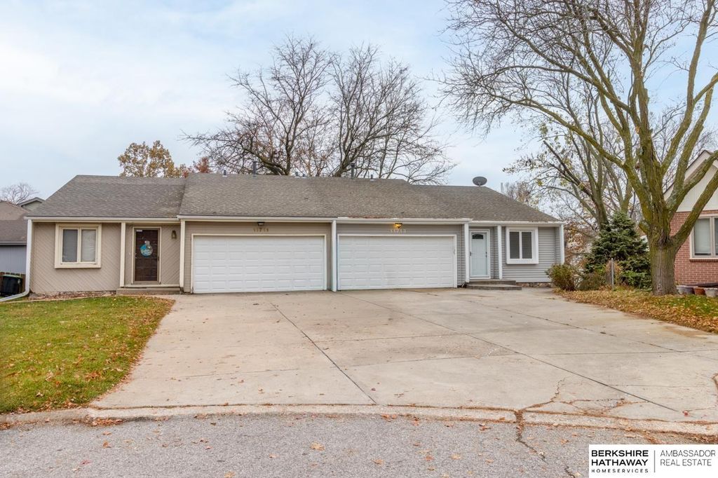 11713 Sprague Circle, Omaha, NE 68164