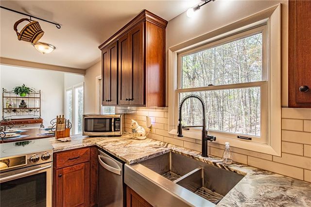 227 River Ridge S Road, Dahlonega, GA 30533