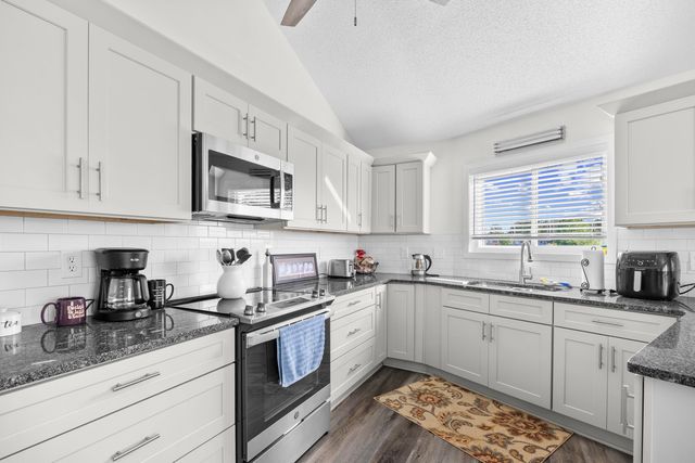 622 Tall Oaks Ln., Myrtle Beach, SC 29588