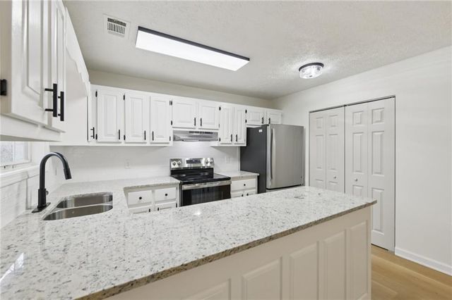 333 Whiskey Still Drive, Cleveland, GA 30528