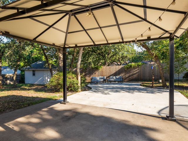 1903 Skyles RD, Rockdale, TX 76567