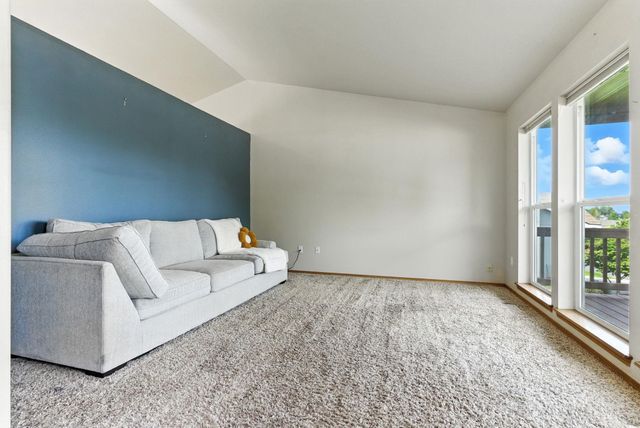 1124 Moen Rd, Greenacres, WA 99016