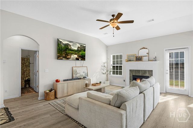 323 Brightleaf, Hinesville, GA 31313