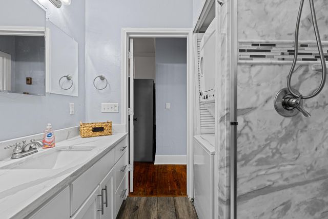 216 W Austin St, Jefferson, TX 75657