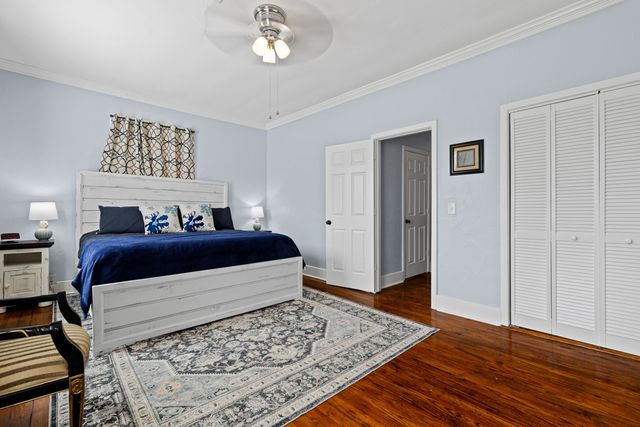 216 W Austin St, Jefferson, TX 75657