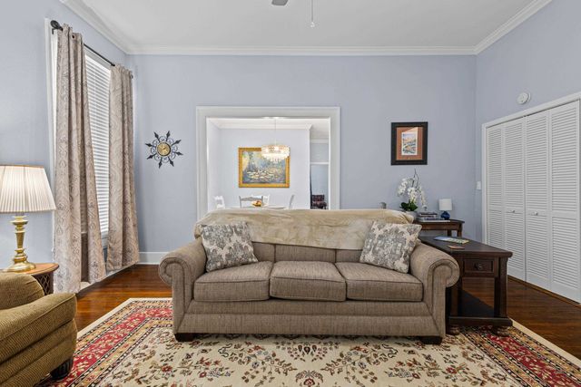 216 W Austin St, Jefferson, TX 75657