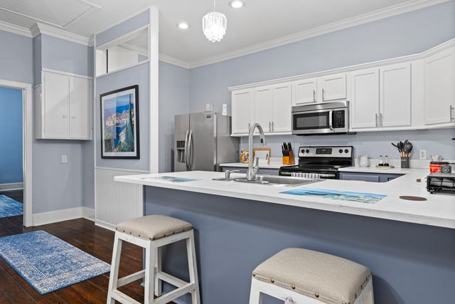 216 W Austin St, Jefferson, TX 75657