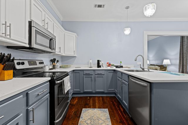 216 W Austin St, Jefferson, TX 75657