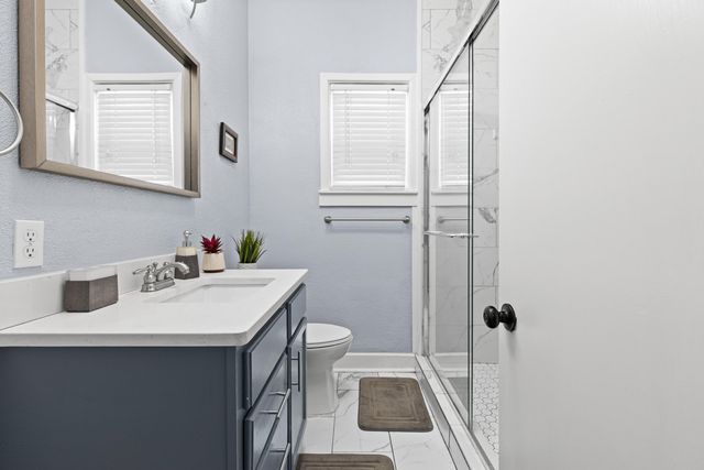 216 W Austin St, Jefferson, TX 75657