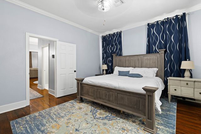 216 W Austin St, Jefferson, TX 75657