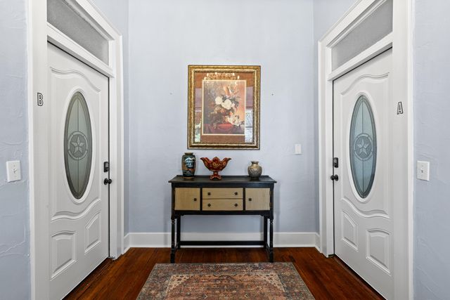 216 W Austin St, Jefferson, TX 75657