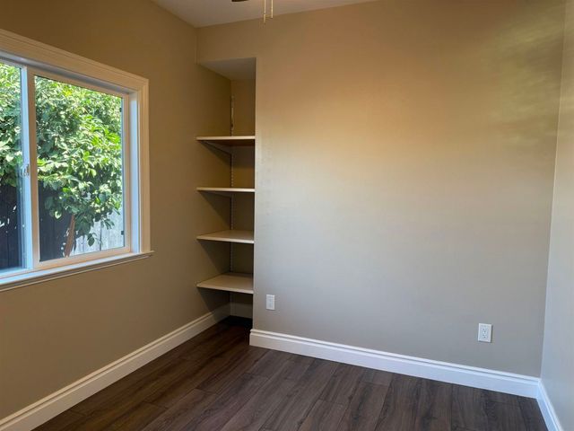 130 Mcgregor St, Merced, CA 95341