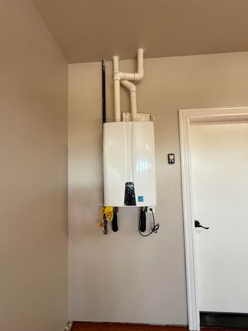 130 Mcgregor St, Merced, CA 95341