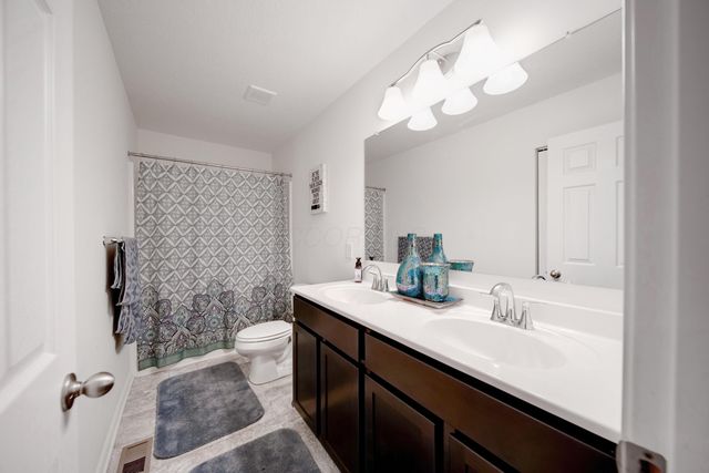 7436 Bullseye Drive, Canal Winchester, OH 43110