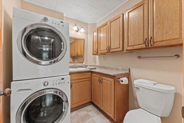 215 8th Street, Reedsburg, WI 53959