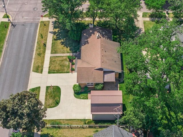 215 8th Street, Reedsburg, WI 53959