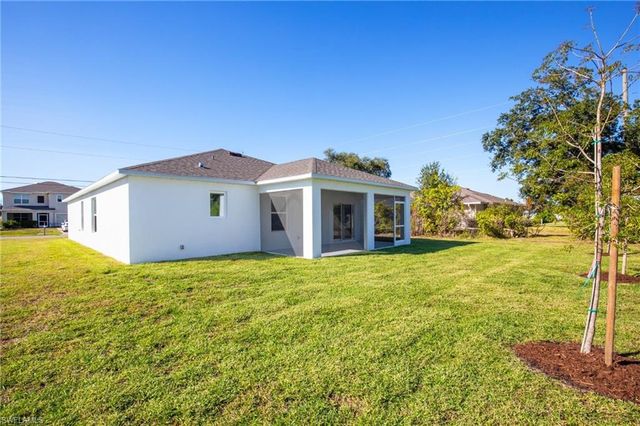 407 SW 19th AVE, Cape Coral, FL 33991