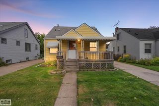 23140 Rein Avenue, Eastpointe, MI 48021