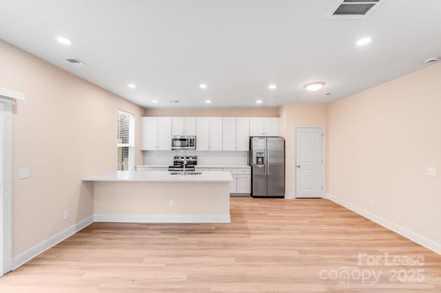 645 Brookwood Street A, Mooresville, NC 28115