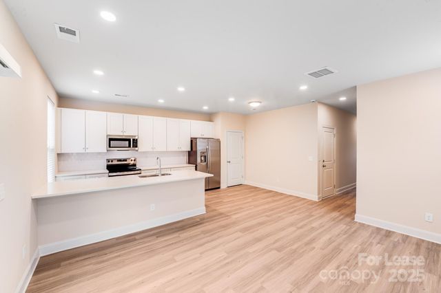 645 Brookwood Street A, Mooresville, NC 28115