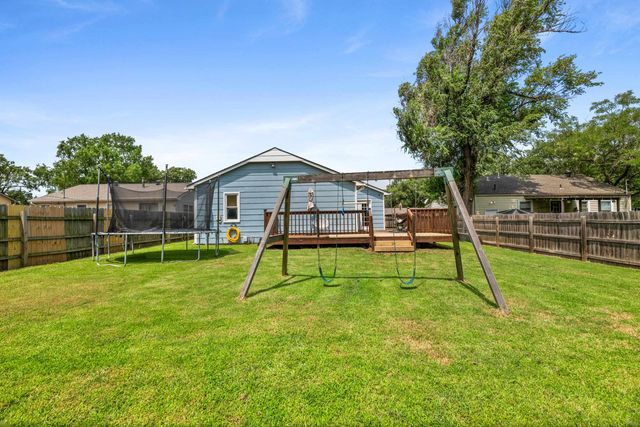 220 N Knight, Wichita, KS 67203