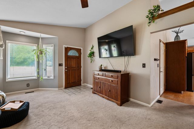 220 N Knight, Wichita, KS 67203