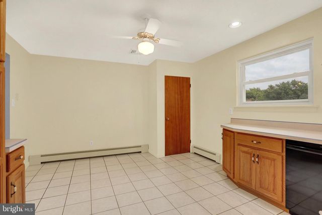 19 E GLENWOOD DR, Camp Hill, PA 17011