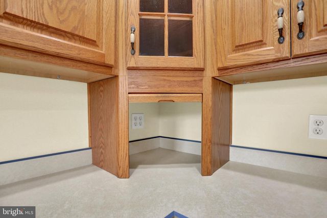 19 E GLENWOOD DR, Camp Hill, PA 17011