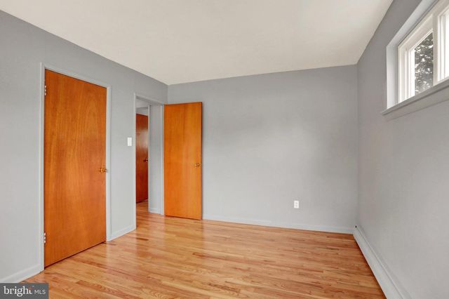 19 E GLENWOOD DR, Camp Hill, PA 17011