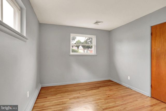 19 E GLENWOOD DR, Camp Hill, PA 17011