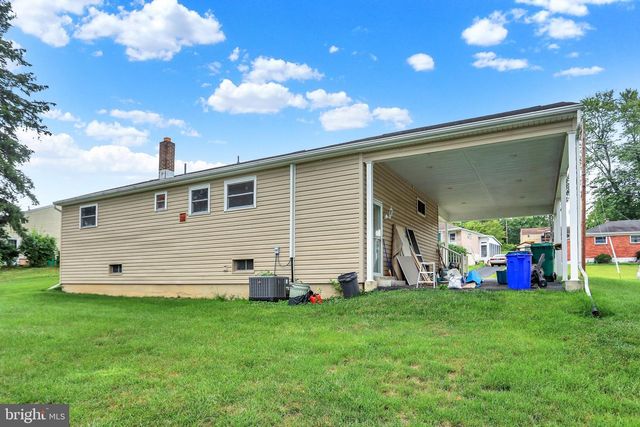 19 E GLENWOOD DR, Camp Hill, PA 17011