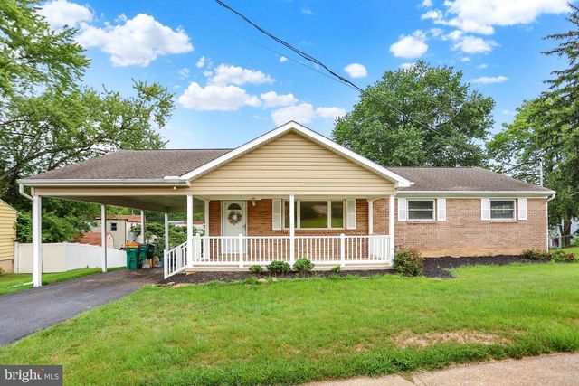 19 E GLENWOOD DR, Camp Hill, PA 17011