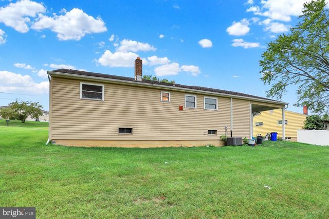 19 E GLENWOOD DR, Camp Hill, PA 17011