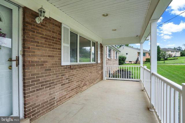 19 E GLENWOOD DR, Camp Hill, PA 17011
