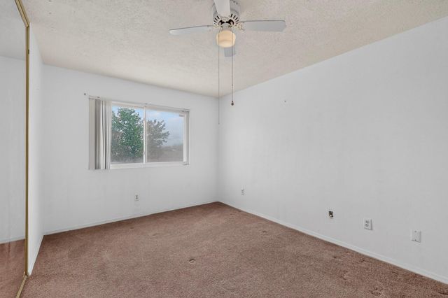 241 Corsica Drive SE, Rio Rancho, NM 87124