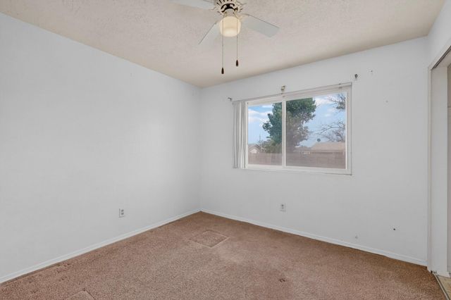 241 Corsica Drive SE, Rio Rancho, NM 87124