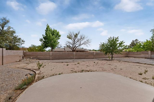 241 Corsica Drive SE, Rio Rancho, NM 87124
