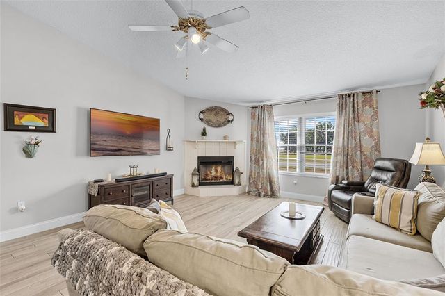 1350 MOSSWOOD DRIVE, Leesburg, FL 34748