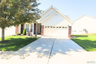 72 Green Park Lane 28B, O'fallon, MO 63366