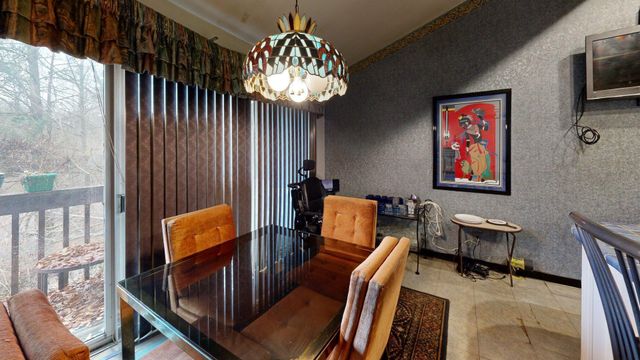 22900 Thorncliffe Street, Southfield, MI 48033