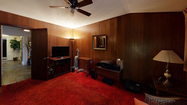 22900 Thorncliffe Street, Southfield, MI 48033