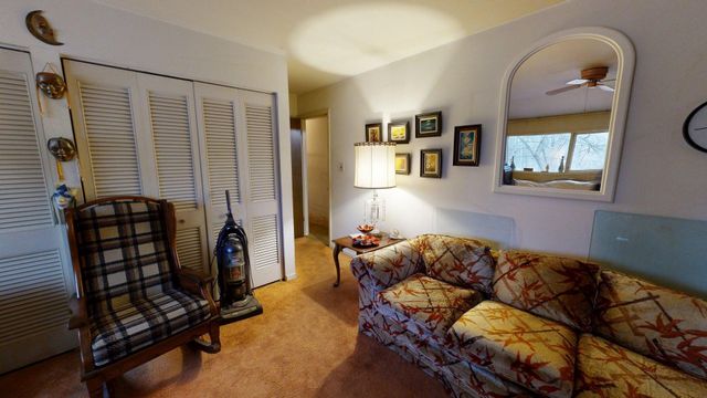 22900 Thorncliffe Street, Southfield, MI 48033