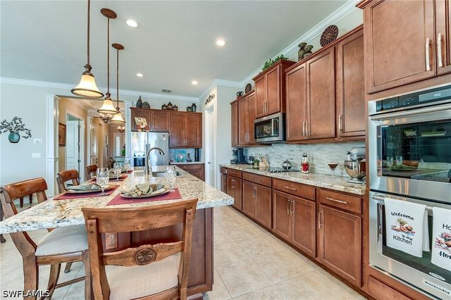 9263 Glenforest DR, Naples, FL 34120